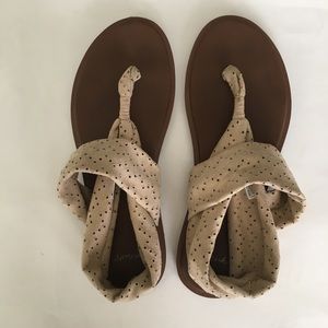 Sanuk “Yoga sling sandals”